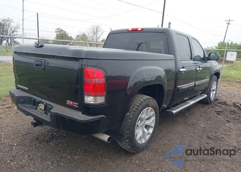 2008 GMC Sierra 1500 Denali z USA, uszkodzony, nr VIN 2GTEC638X81147119